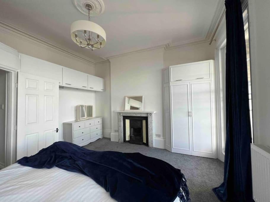 Flat 4 Marine Parade House, 1 East Cliff- Next To Dover Port, White Cliffs, Beach, Castle Екстериор снимка